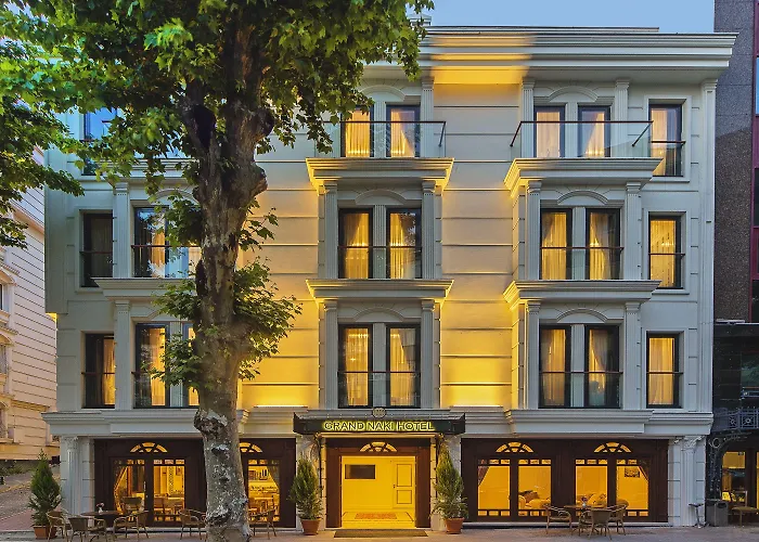 Grand NakiAlbergo